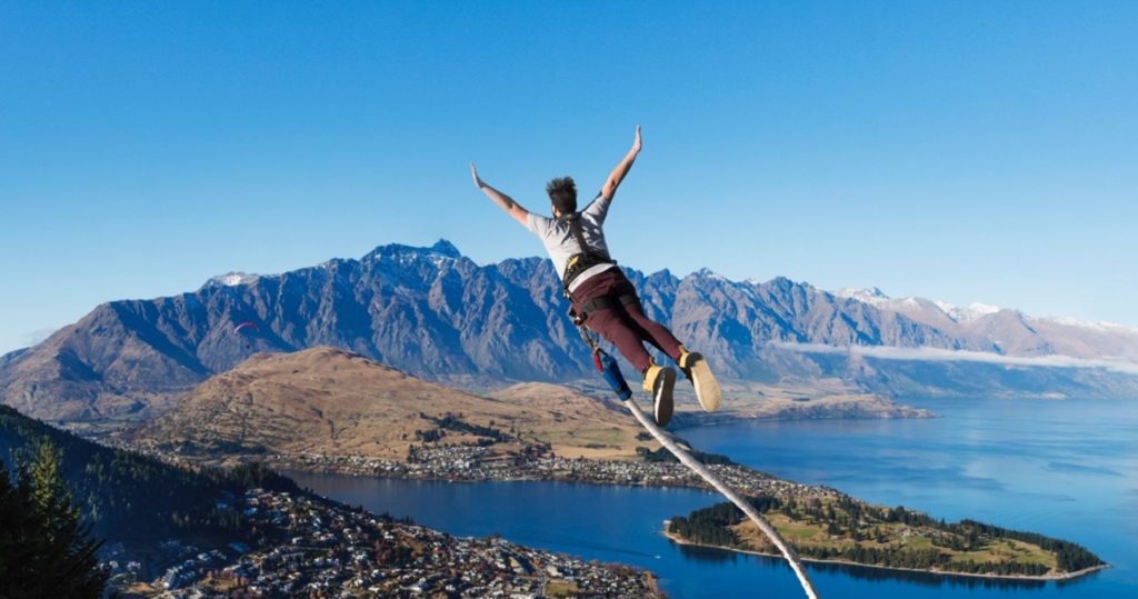 bungy jumping in queenstown nz