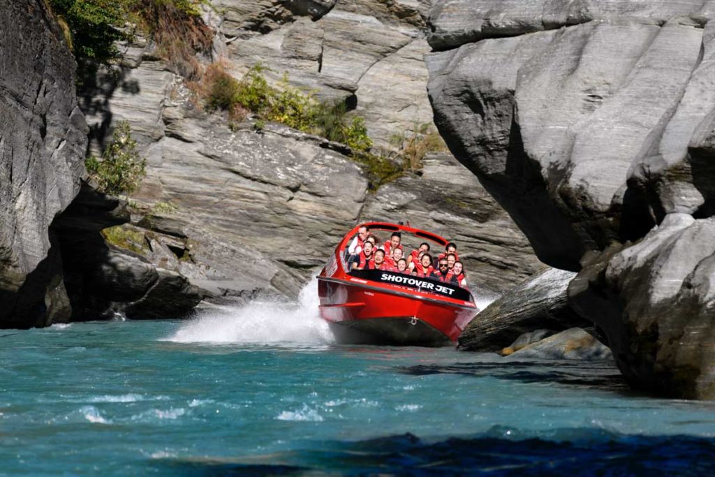 jet boating in queenstown nz