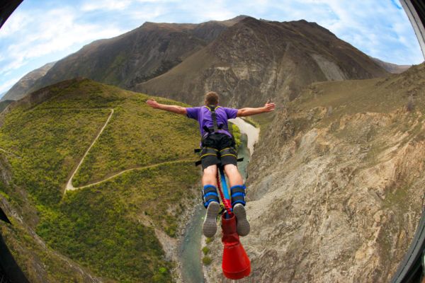 nevis-bungee-best-bungy-jumps-new-zealand-big-night-out